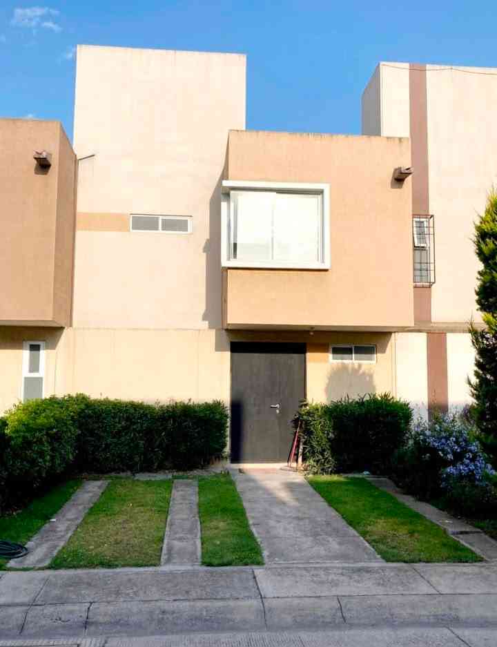 casa en renta avenida paseo de las misiones  toluca mexico p8SNQay
